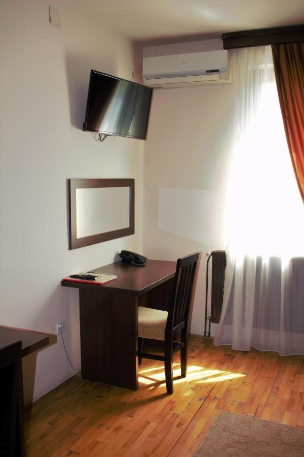 Garni Hotel City Kruševac Exteriér fotografie