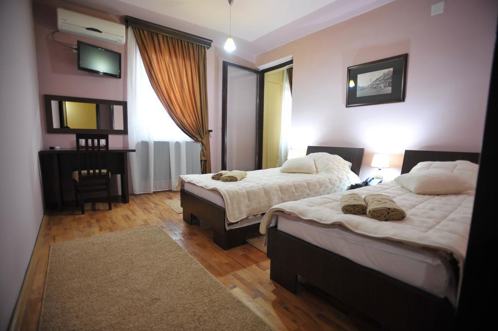 Garni Hotel City Kruševac Pokoj fotografie